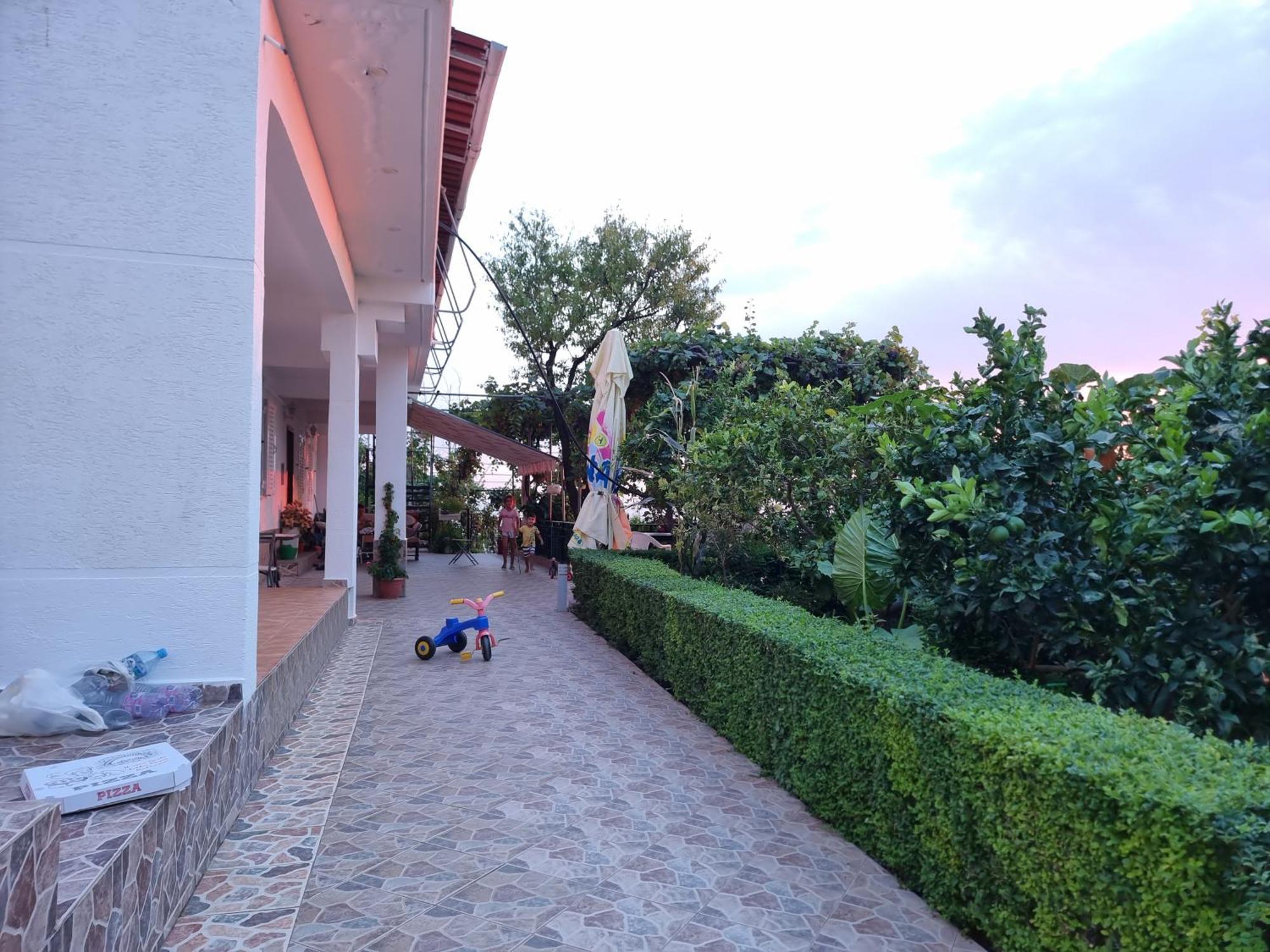 ホテル Lida'S House Lukovë エクステリア 写真