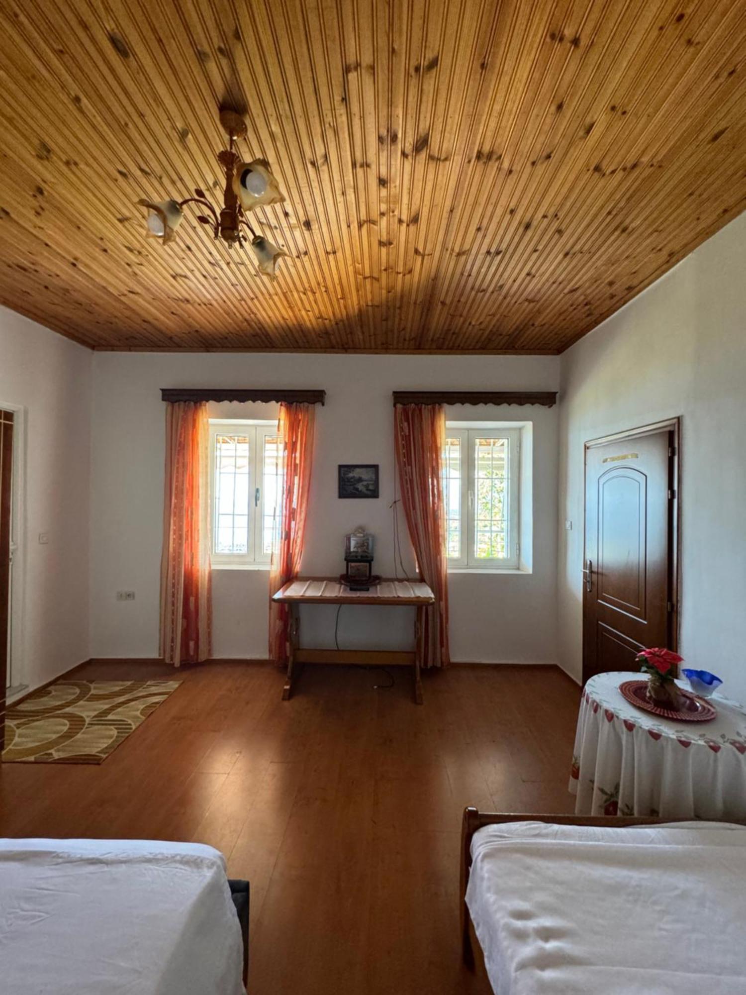 ホテル Lida'S House Lukovë エクステリア 写真